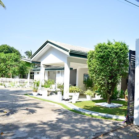 The Bamboo Tree Transit Hotel كاتوناياكى المظهر الخارجي الصورة