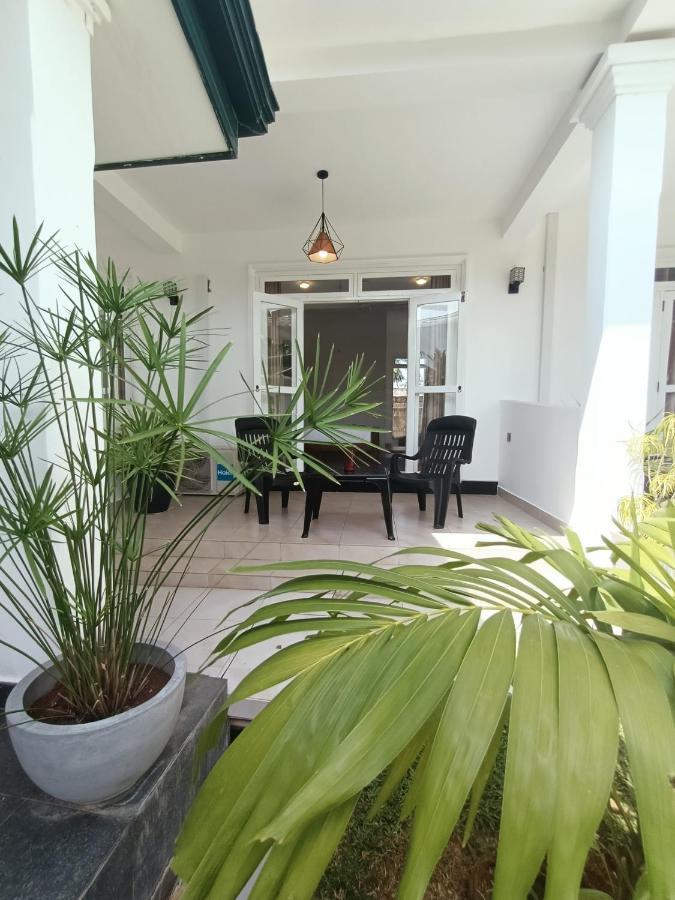 The Bamboo Tree Transit Hotel كاتوناياكى المظهر الخارجي الصورة