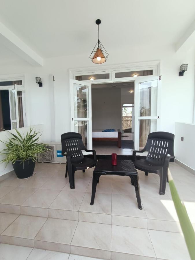 The Bamboo Tree Transit Hotel كاتوناياكى المظهر الخارجي الصورة