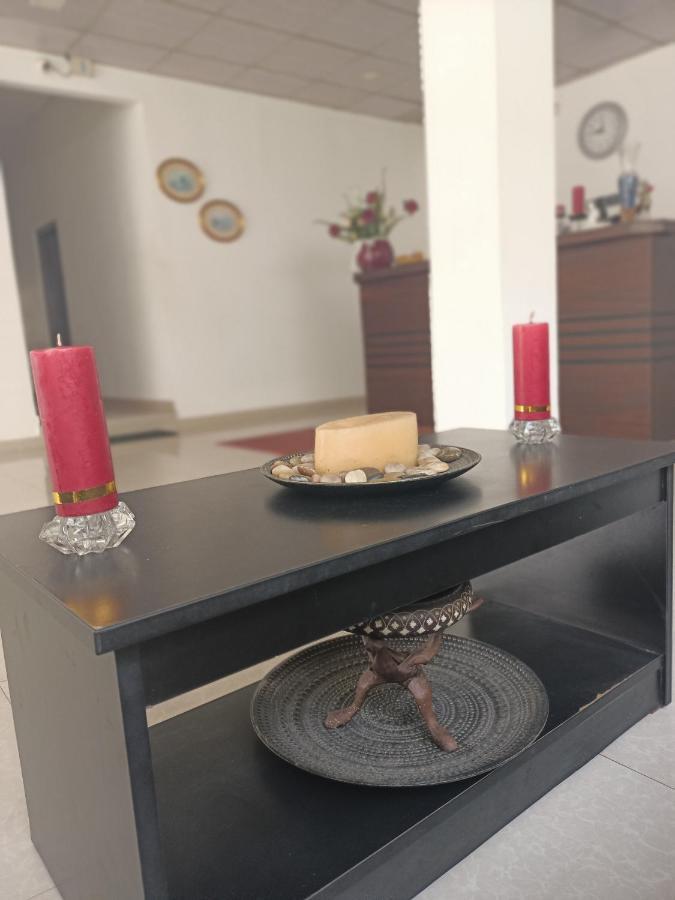 The Bamboo Tree Transit Hotel كاتوناياكى المظهر الخارجي الصورة
